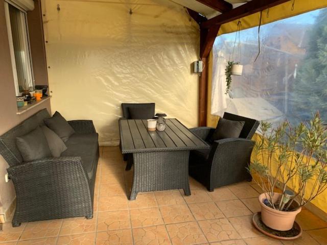 Airport Road/Repter Koezeli Haz Privat Parkoloval Apartment Budapest Ngoại thất bức ảnh