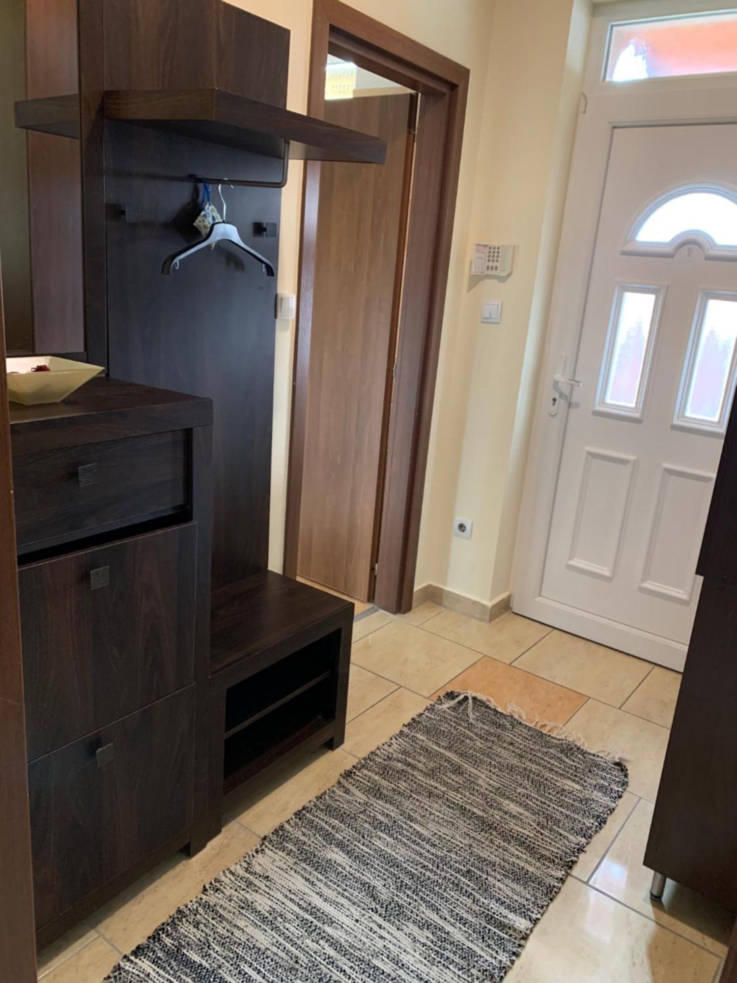 Airport Road/Repter Koezeli Haz Privat Parkoloval Apartment Budapest Ngoại thất bức ảnh
